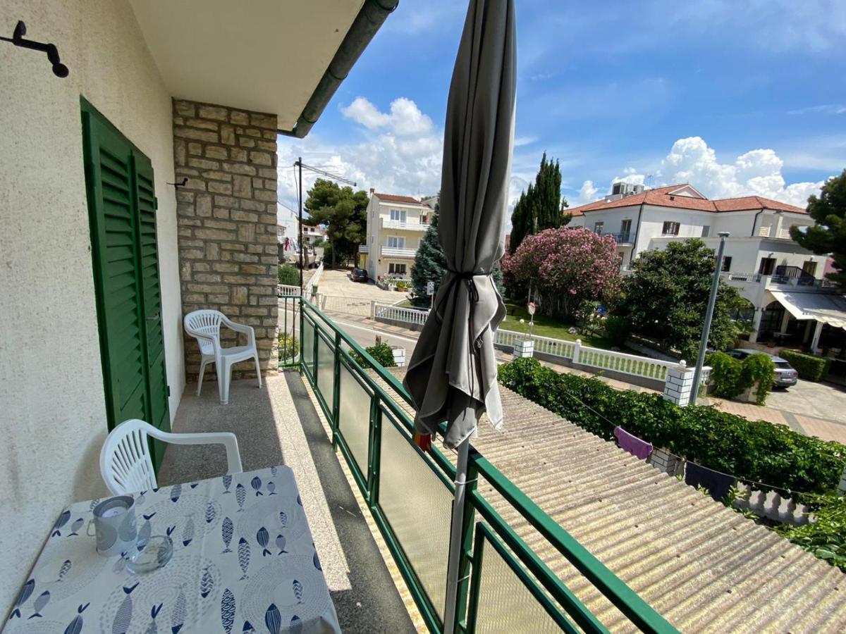 Apartmani Juricev Vodice Exterior foto